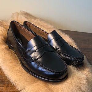Black Eastland Penny Loafers - Women’s 8.5